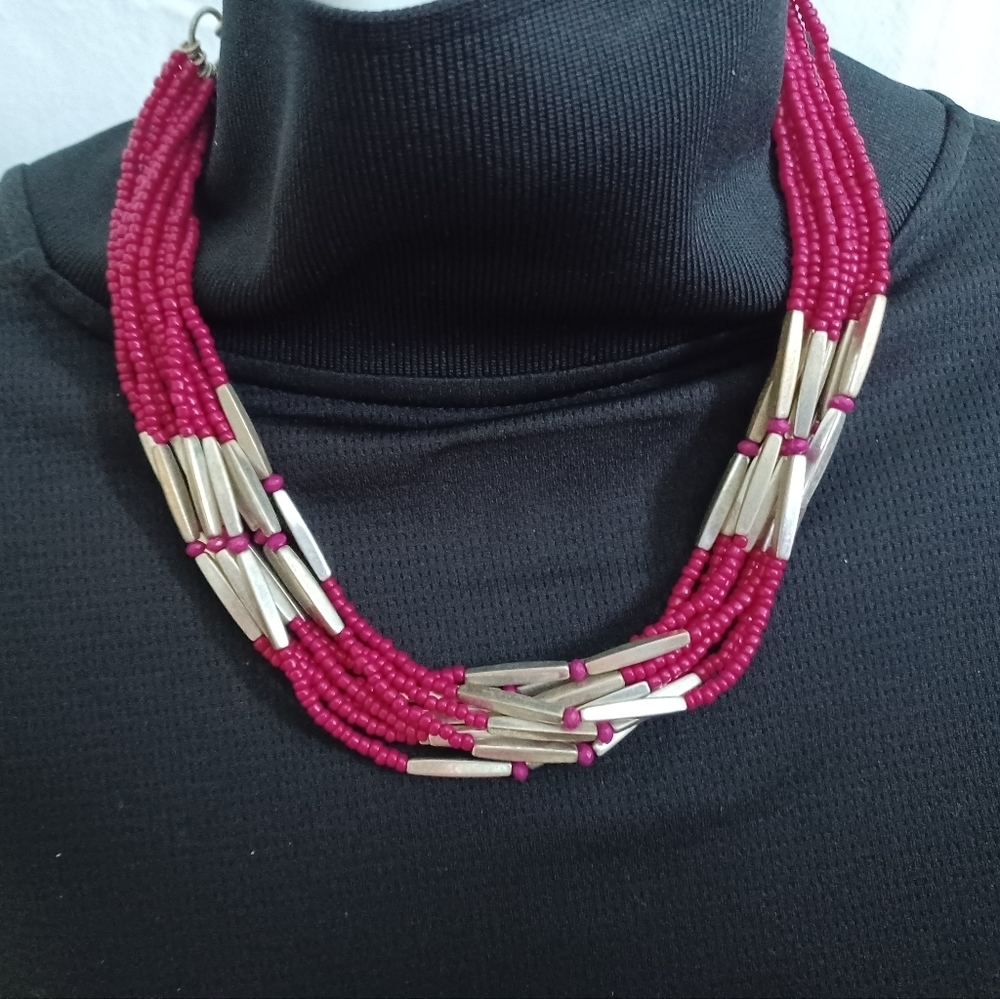 Premier Designs Berry Bright necklace with a fun, modern look. New sale…